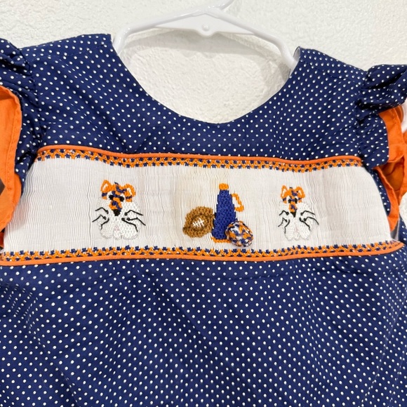 Auburn Tigers Football Smocked Toddler Girls Top Size 2T - Picture 2 of 4